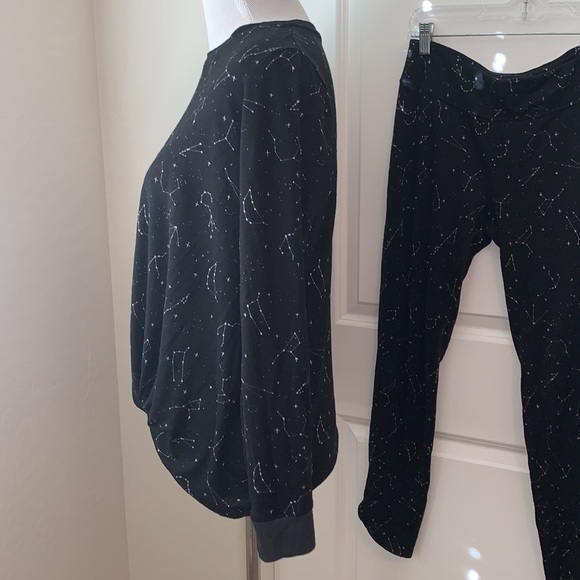 STARS ABOVE BRAND NEW SIZE SMALL TWO PIECE THERMAL SET - Picture 5 of 13